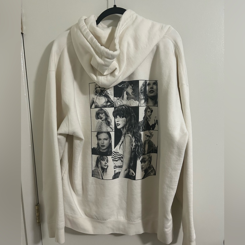 💕Eras Tour Hoodie💕